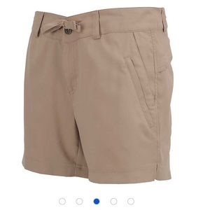 Magellan women’s Outdoor shorts NWOT